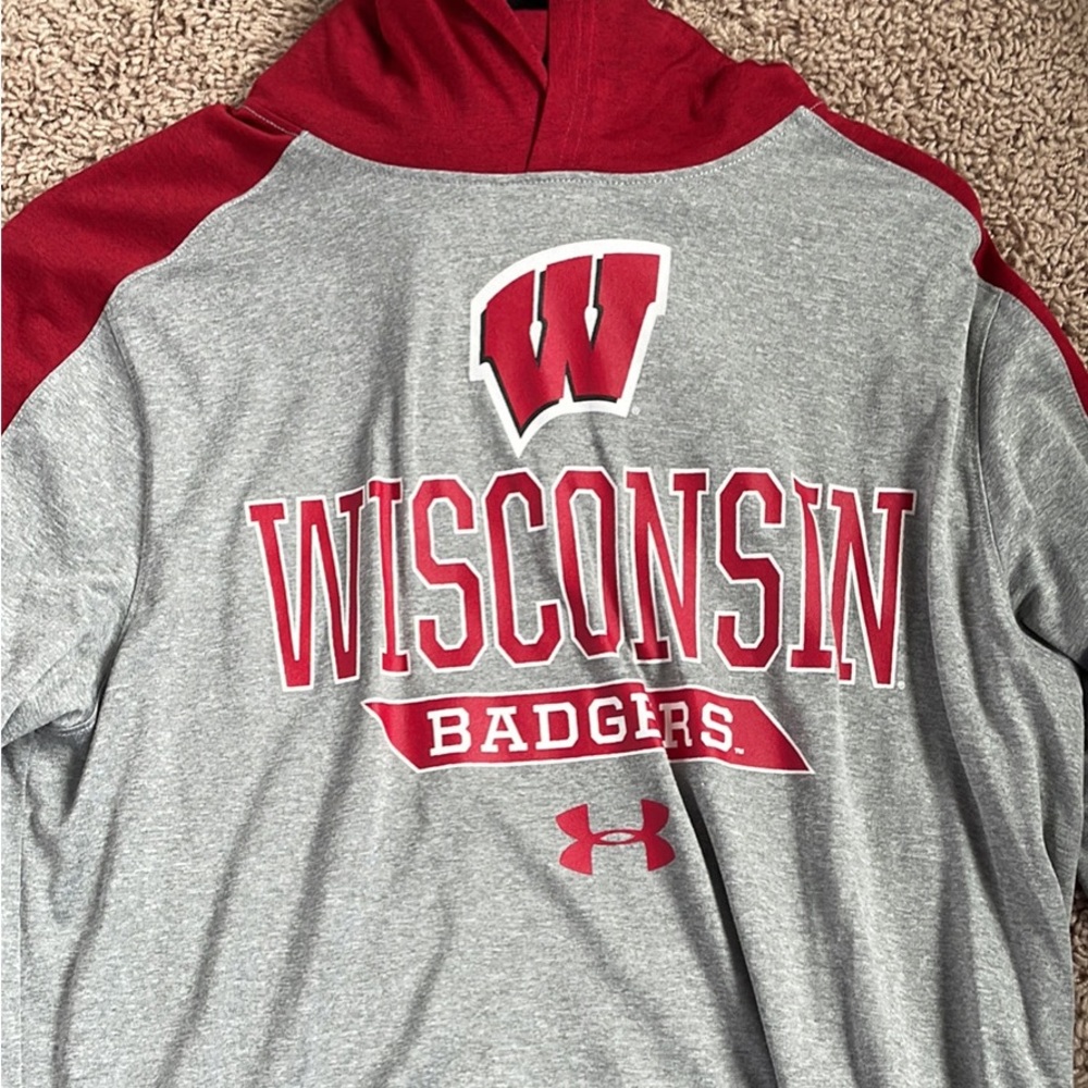 Under Armour Wisconsin Badgers Pullover Hoodie